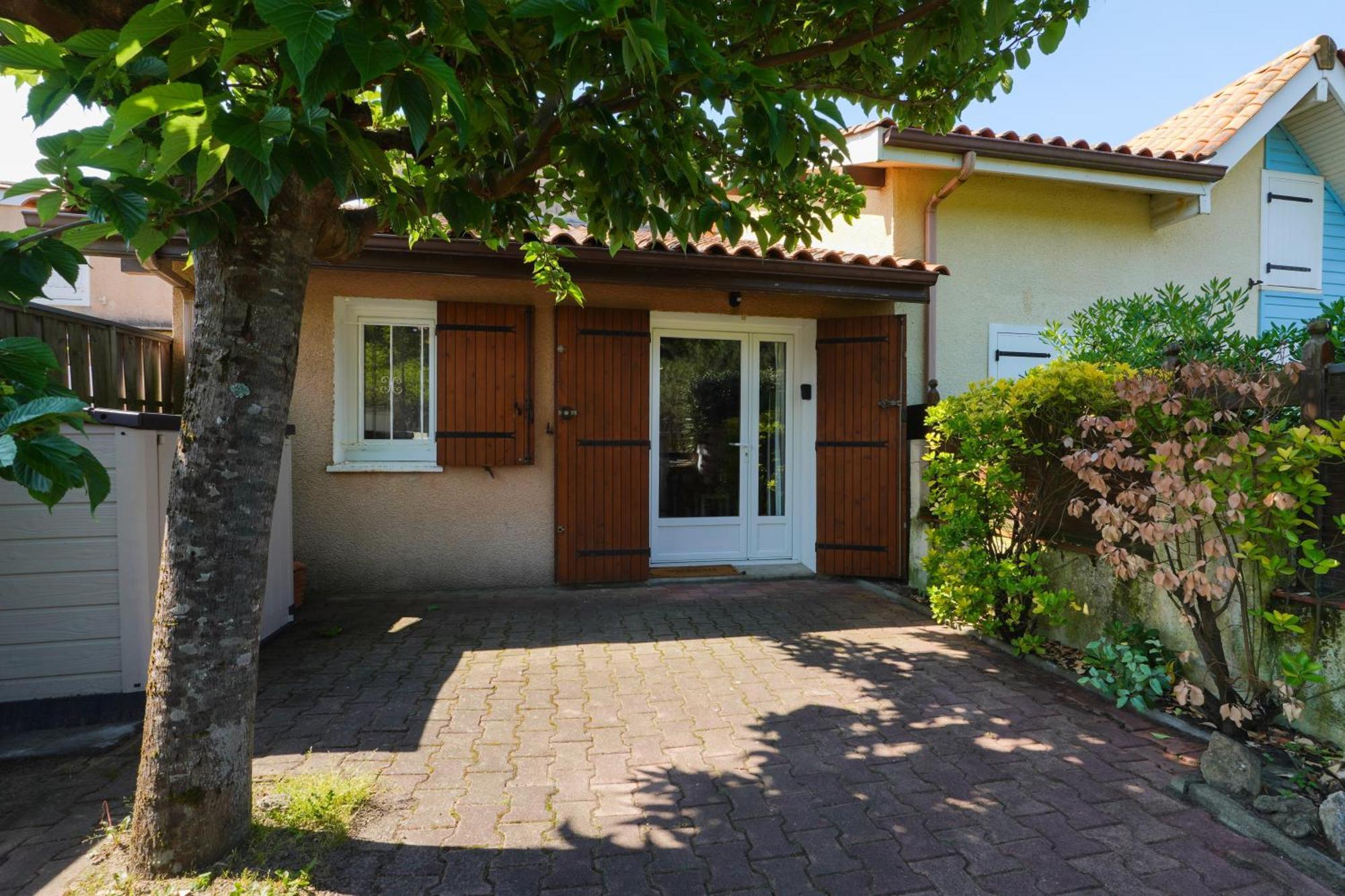 Maisonnette Au Pied De L'Ocean Avec Terrasse Biscarrosse Exteriör bild